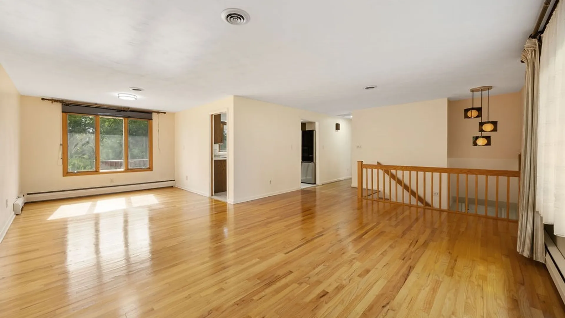 Property at 100 Eden Roc Circle, DeWitt, NY 13214 17