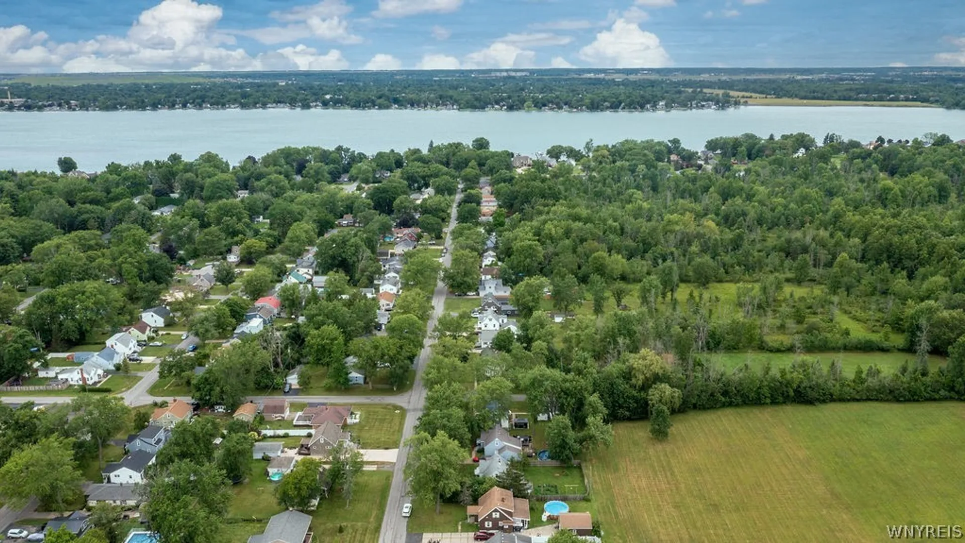 Property at 3427 Warner Drive, Grand Island, NY 14072 43