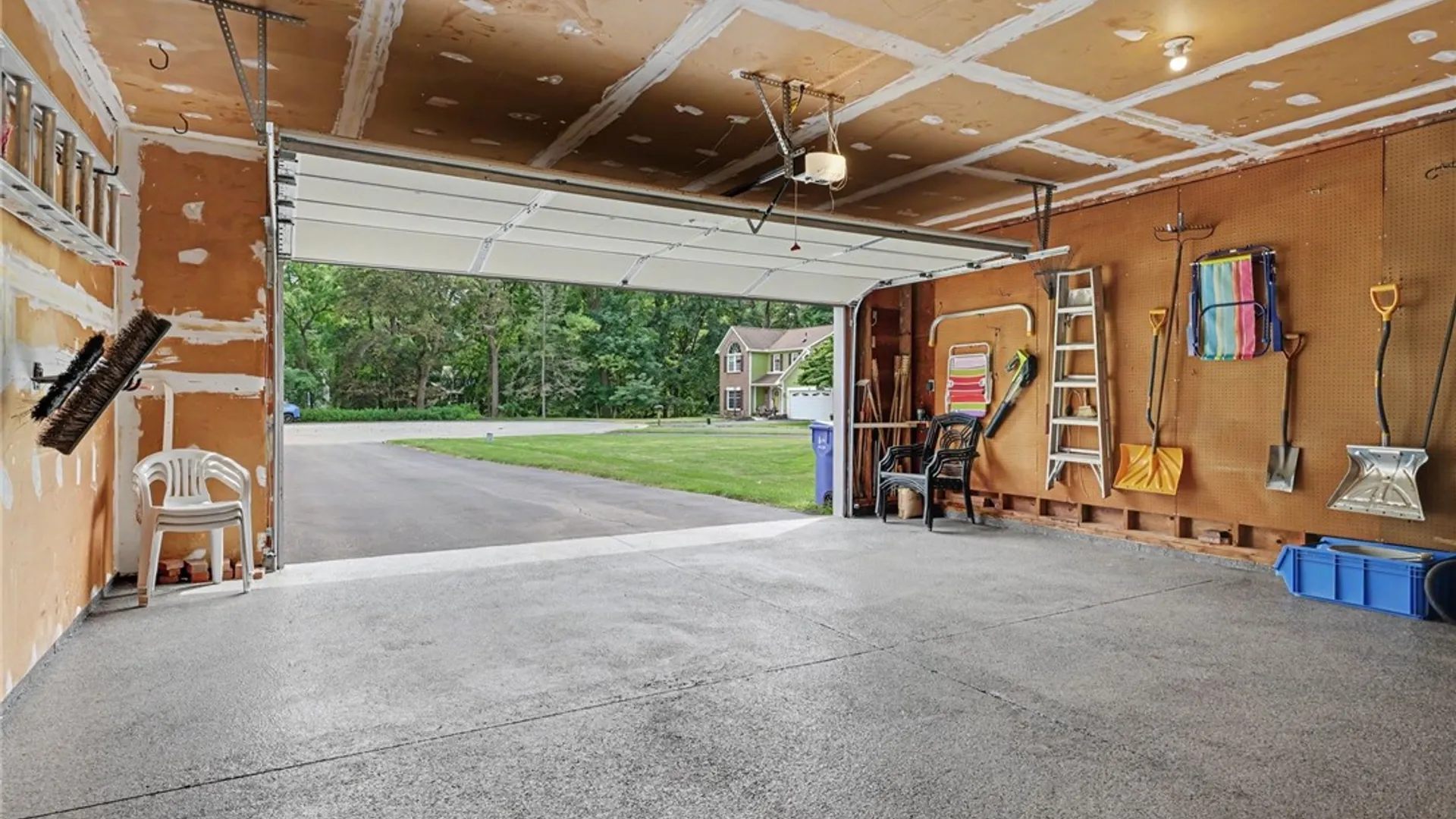 Property at 22 Cobblestone Crossing, Penfield, NY 14526 24