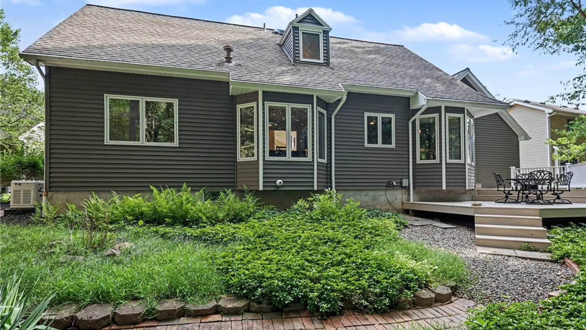 Property at 22 Cobblestone Crossing, Penfield, NY 14526 25