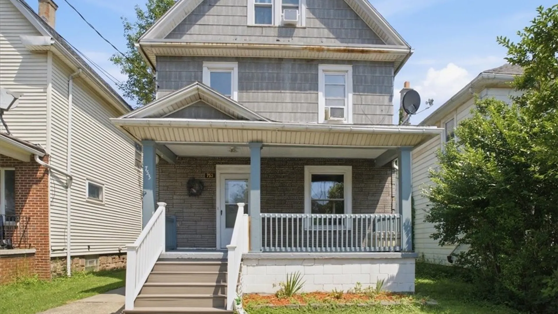 Property at 753 15th Street, Niagara Falls, NY 14301 2