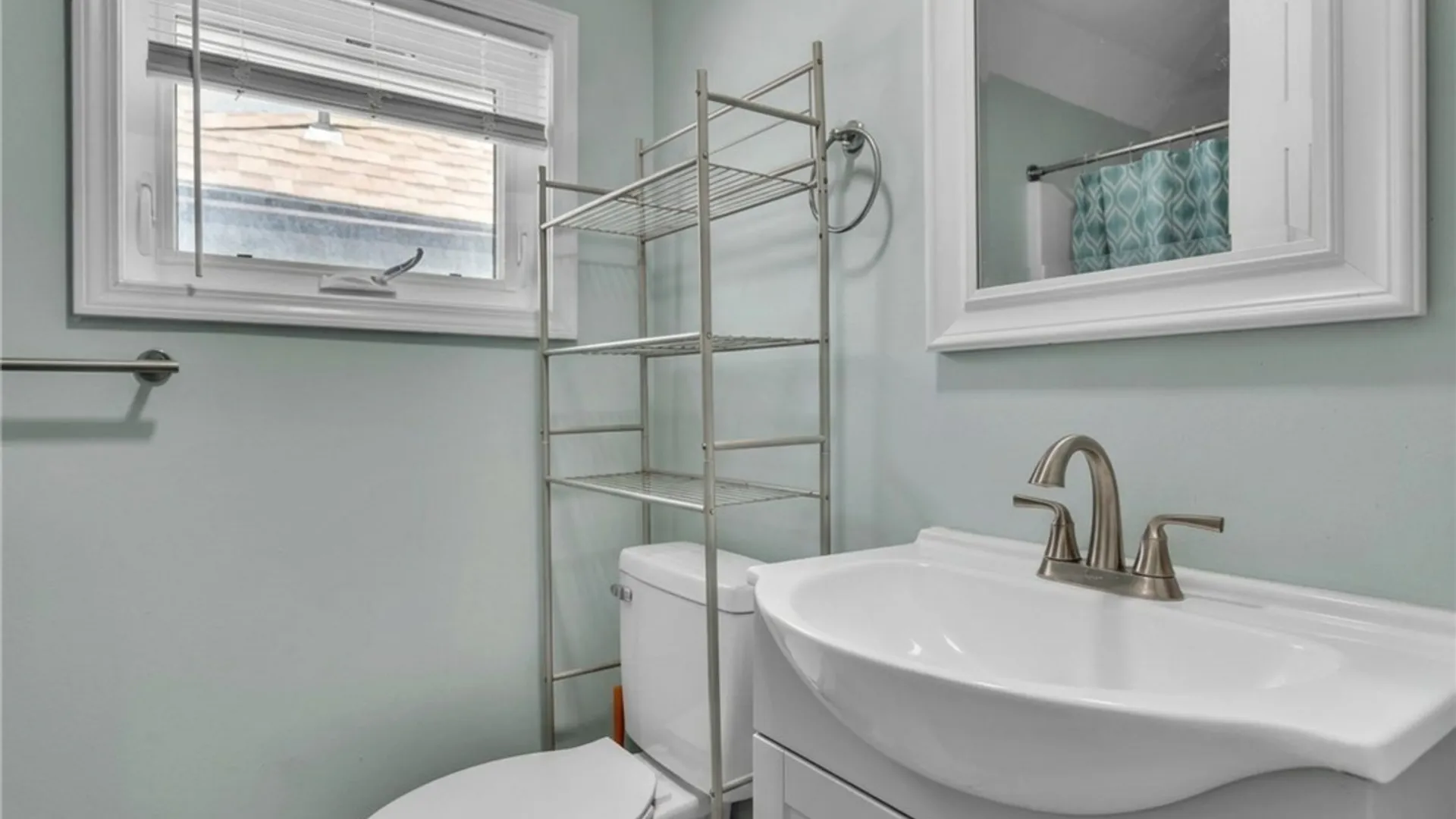 Property at 25 Sheldon Avenue, Lancaster, NY 14043 42