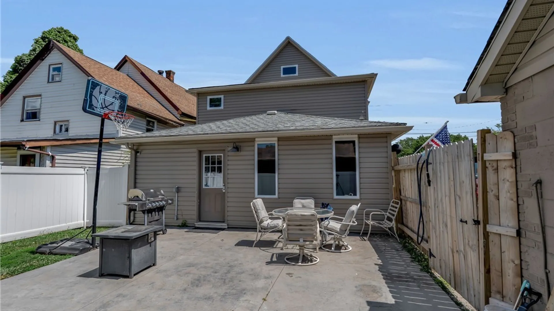 Property at 25 Sheldon Avenue, Lancaster, NY 14043 50