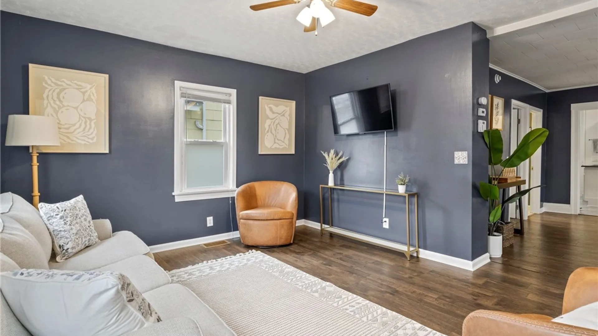 Property at 20 Bloomfield Place, Rochester, NY 14620 8