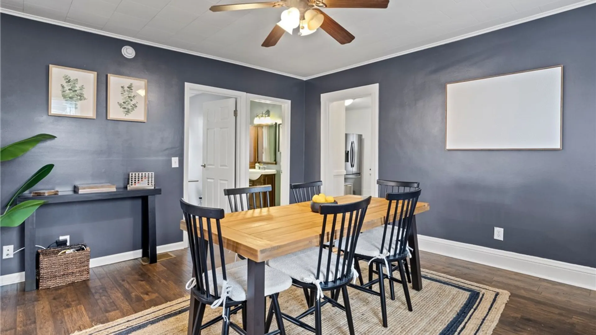 Property at 20 Bloomfield Place, Rochester, NY 14620 10