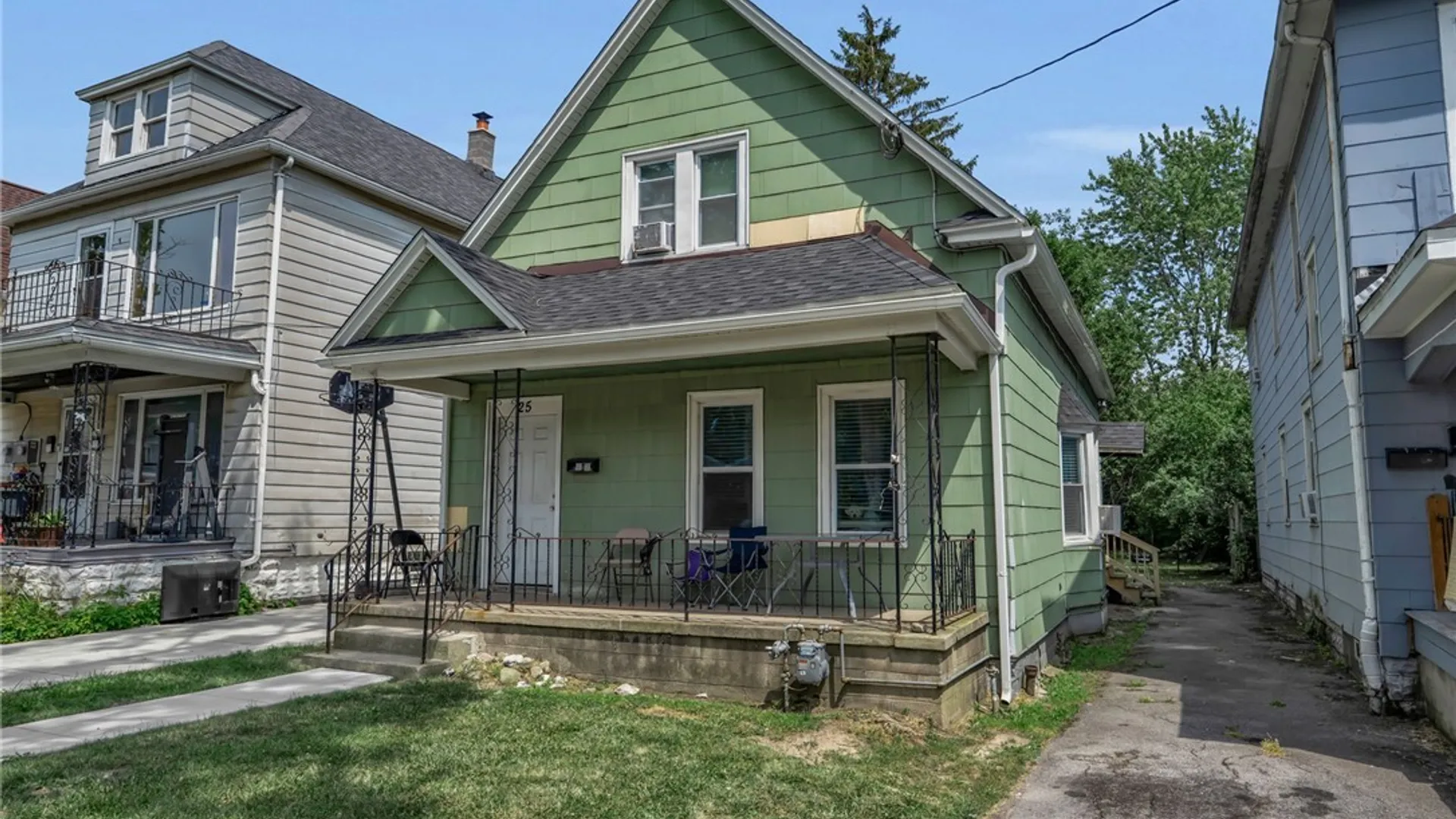 Property at 25 La Force Place, Buffalo, NY 14207 2