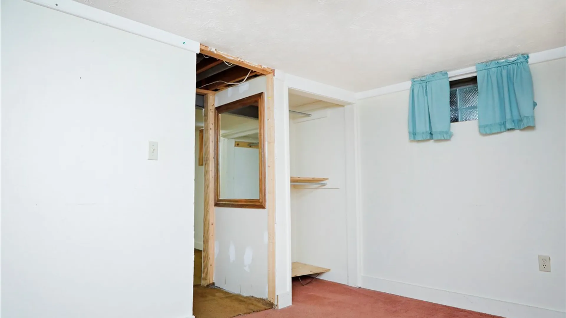 Property at 15 Elmford Road, Gates, NY 14606 16