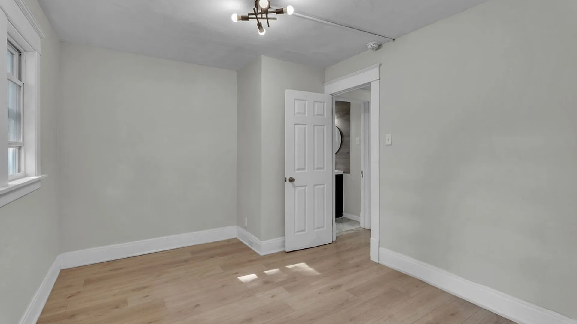 Property at 39 Springville Avenue, Amherst, NY 14226 25