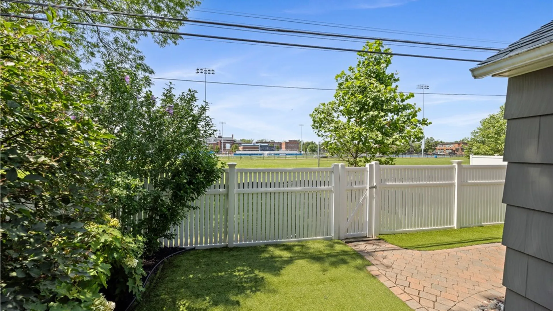 Property at 85 Brooklawn Dr, Brighton, NY 14618 38