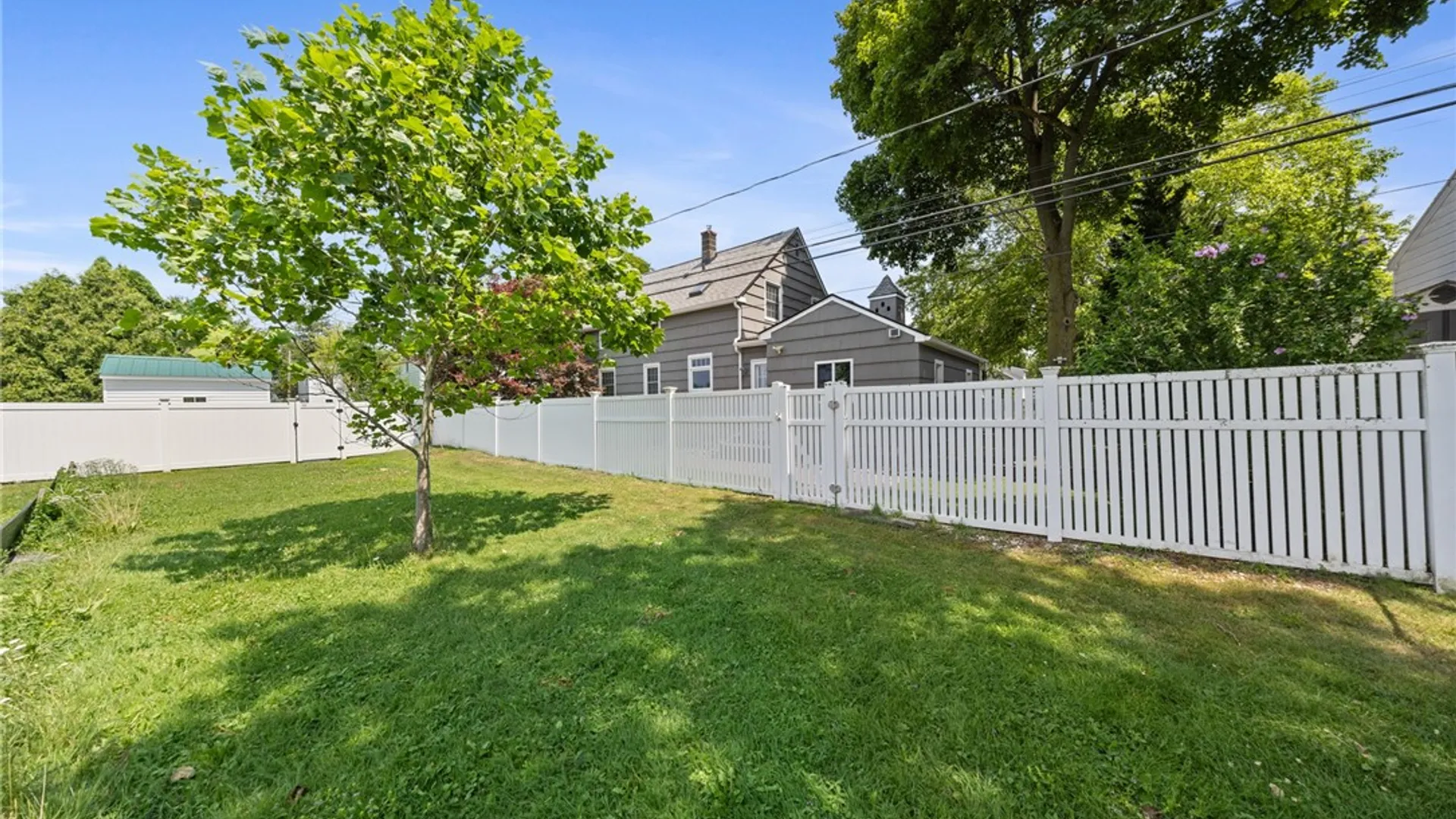 Property at 85 Brooklawn Dr, Brighton, NY 14618 40
