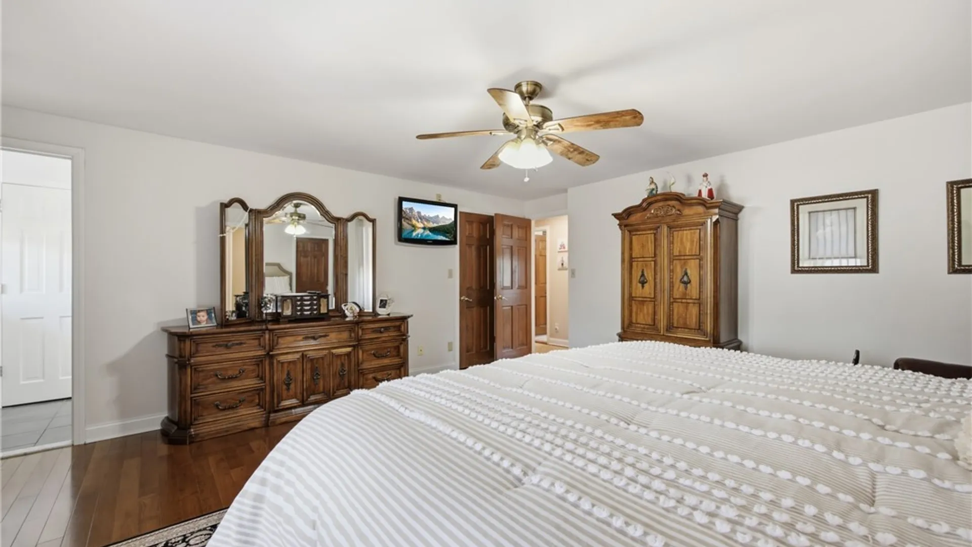 Property at 3192 Woodland Court, Wheatfield, NY 14120 19