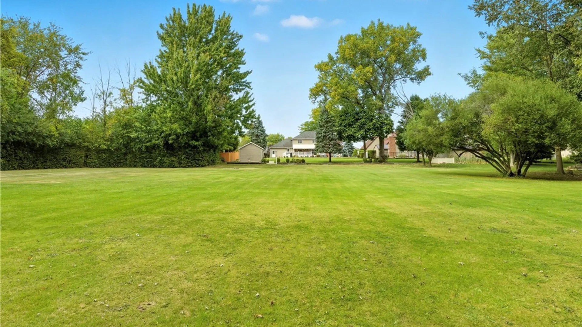 Property at 3192 Woodland Court, Wheatfield, NY 14120 46