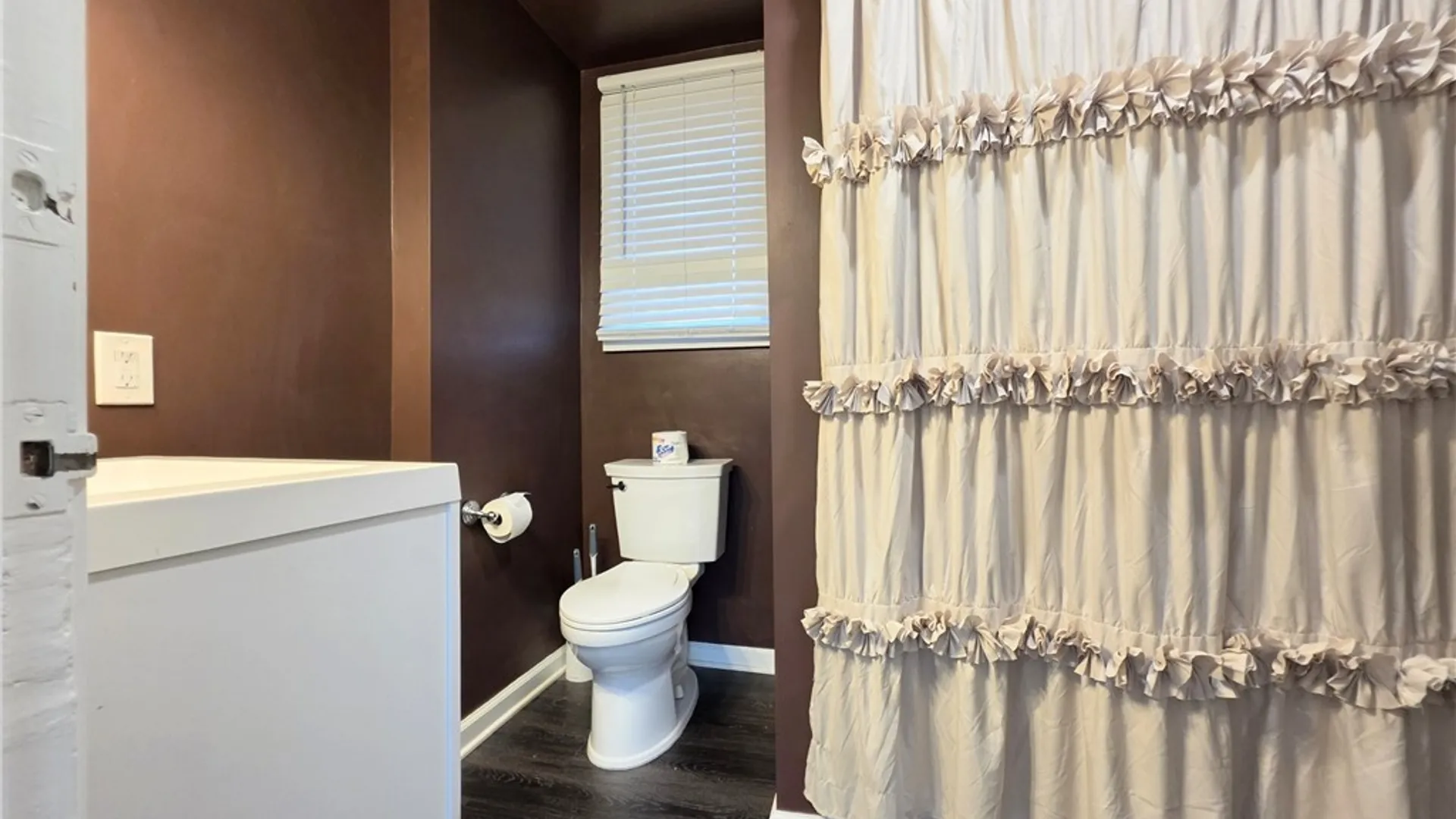 Property at 86 Cayuga Creek Road, Cheektowaga, NY 14227 16