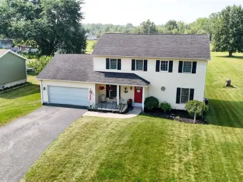 Property at 6748 E High Street, Lockport Town, NY 14094