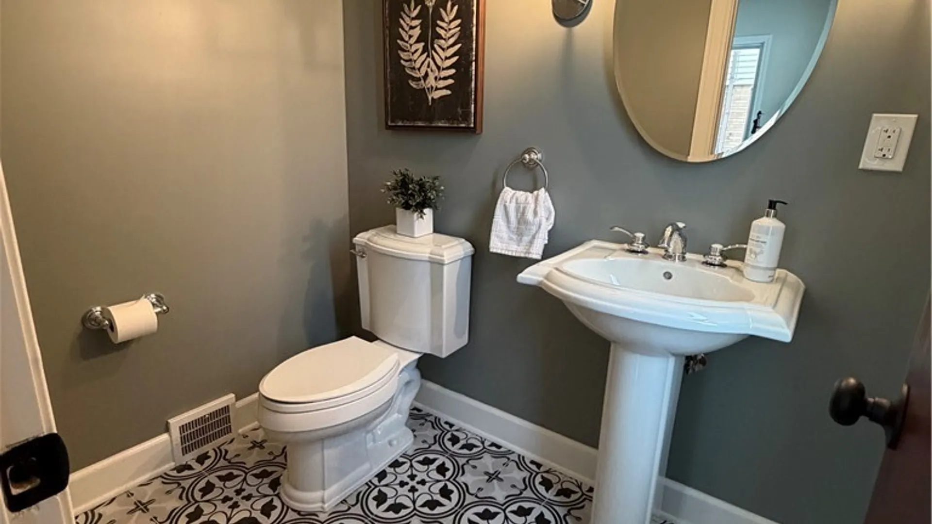 Property at 223 Louvaine Drive, Tonawanda, NY 14223 14