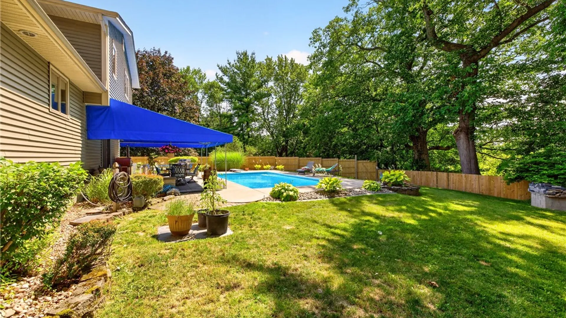 Property at 144 Granada Circle, Irondequoit, NY 14609 42