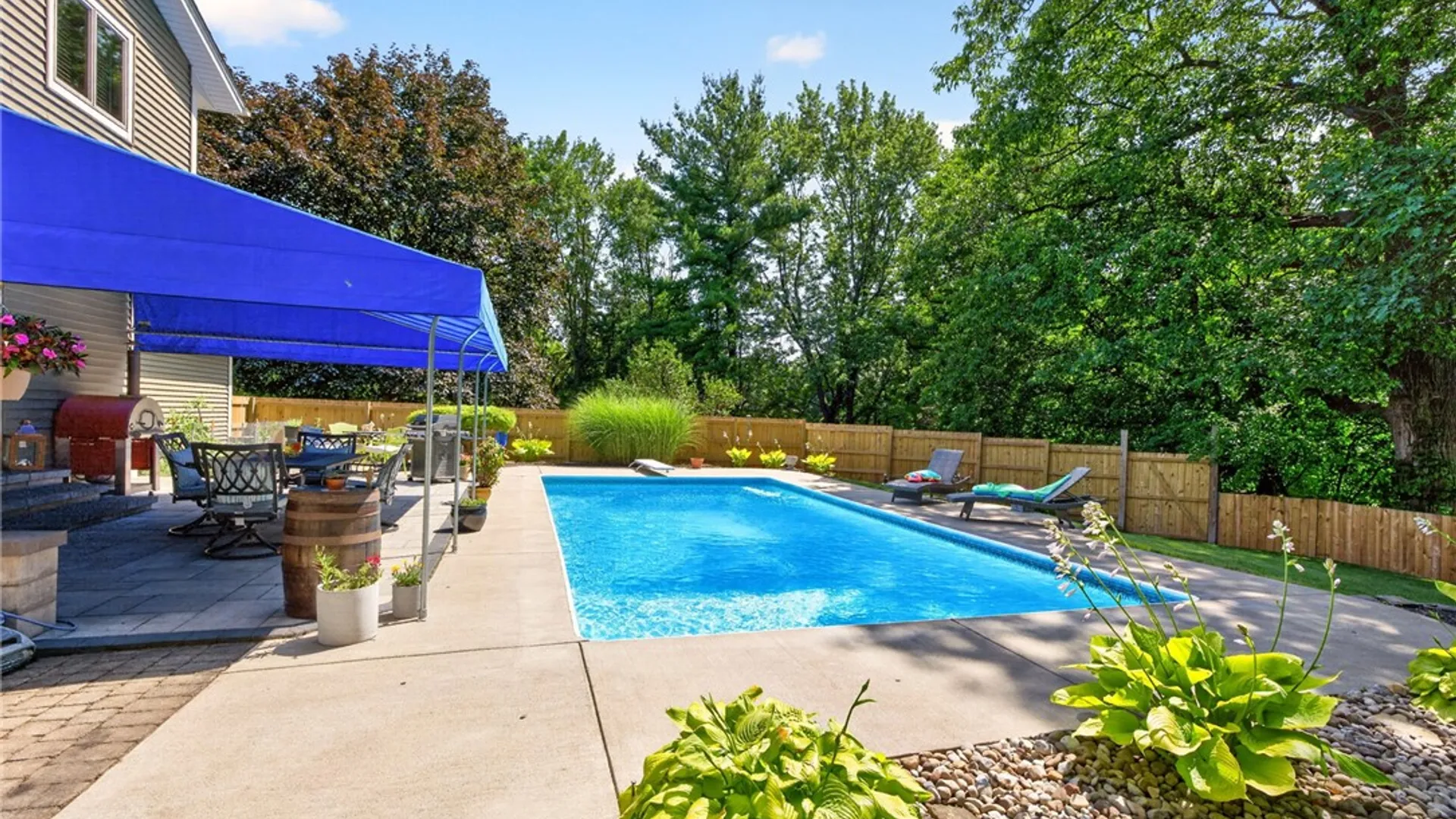 Property at 144 Granada Circle, Irondequoit, NY 14609 4