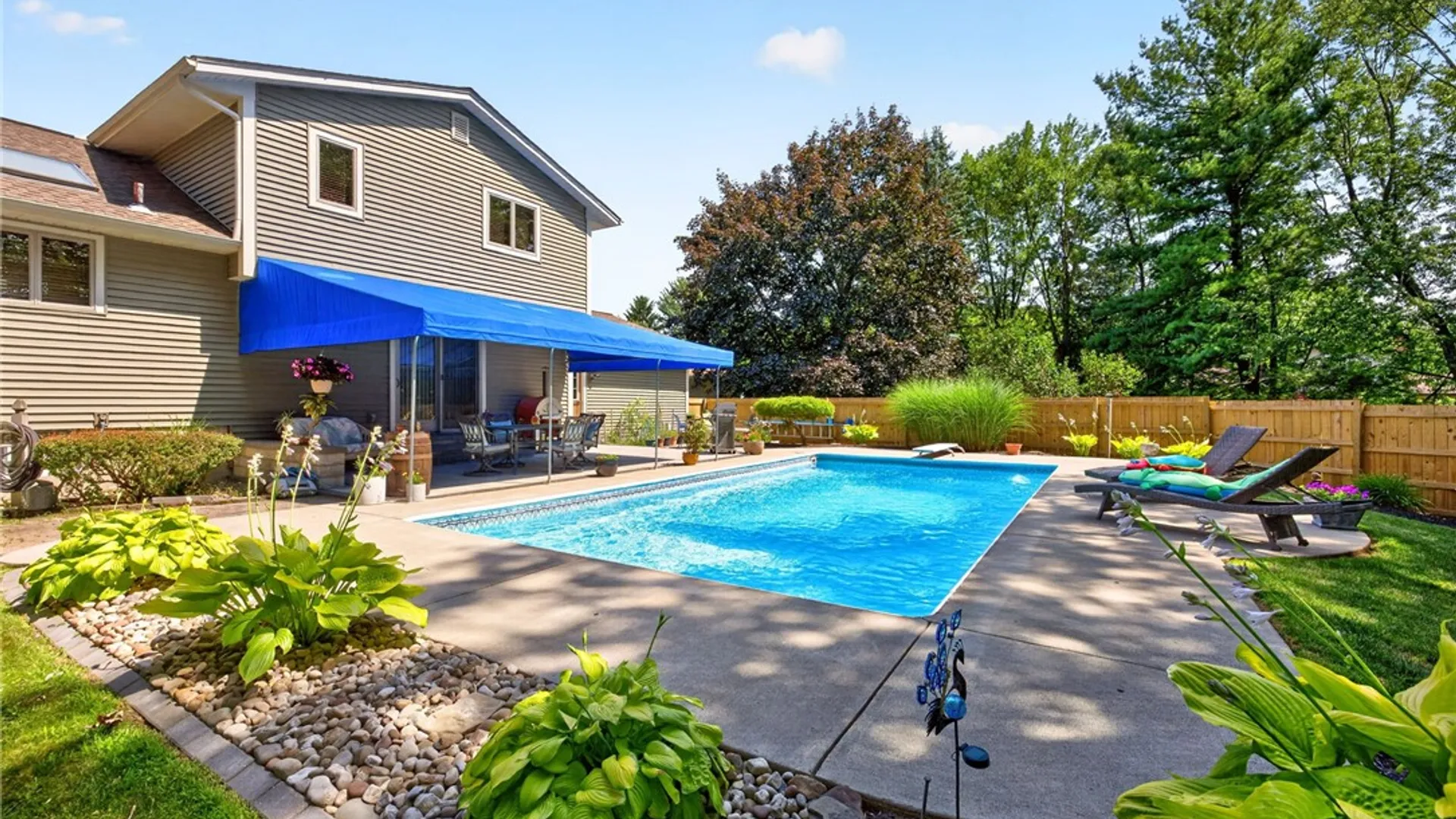 Property at 144 Granada Circle, Irondequoit, NY 14609 35