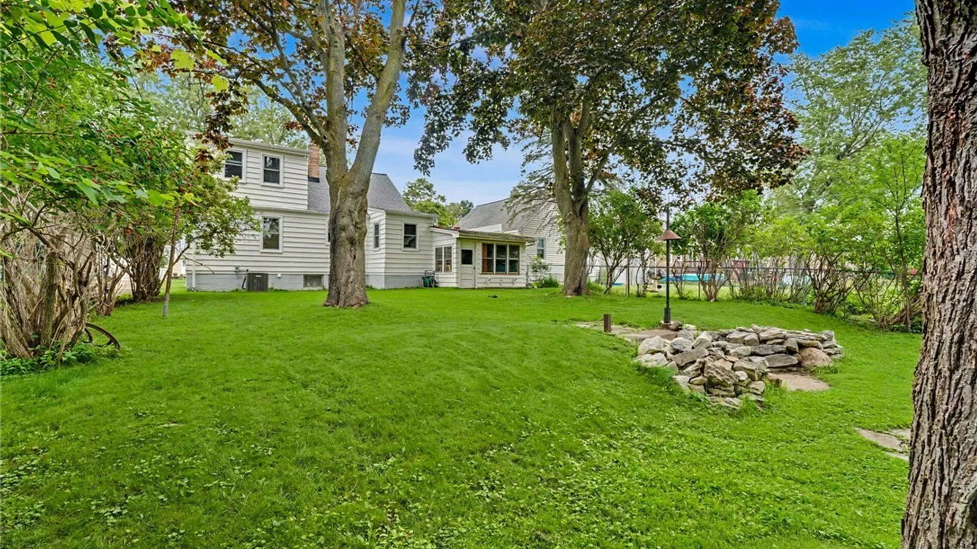 Property at 93 Greenfield Avenue, West Seneca, NY 14224 27