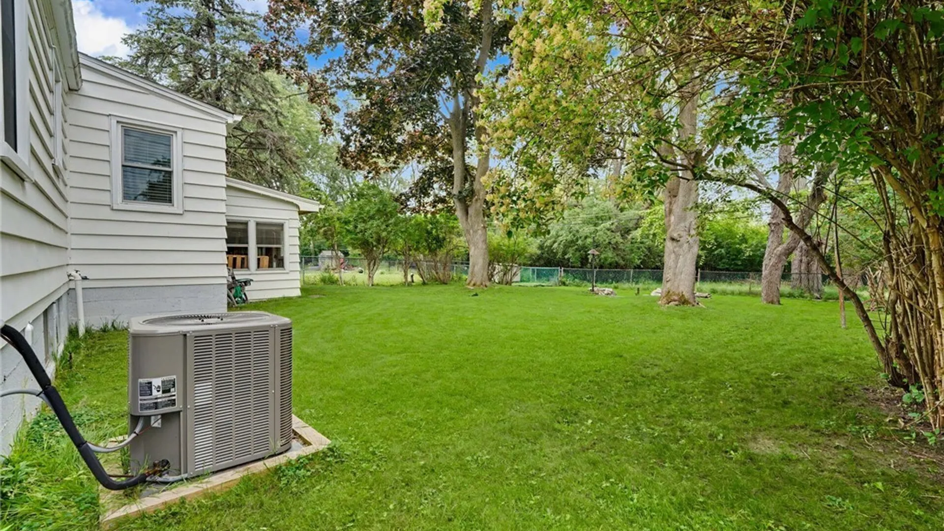 Property at 93 Greenfield Avenue, West Seneca, NY 14224 31