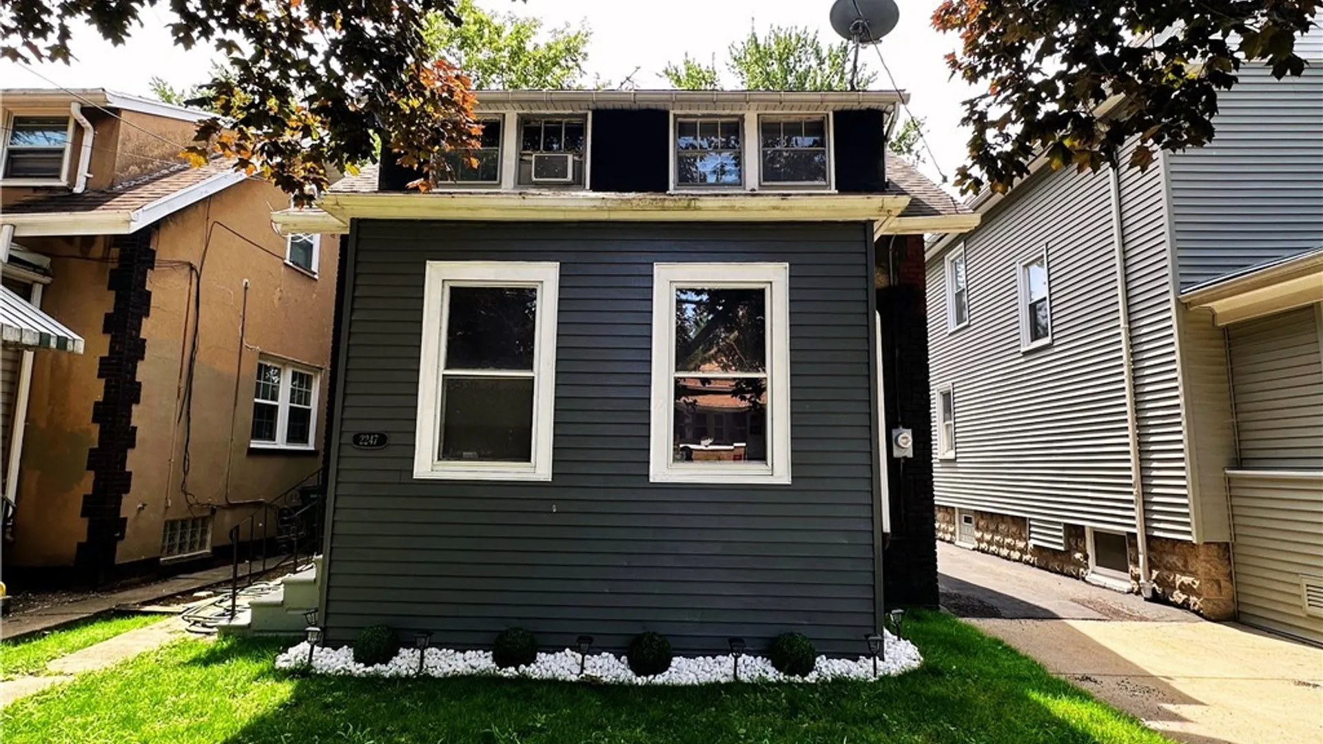 Property at 2247 Cleveland Avenue, Niagara Falls, NY 14305 3