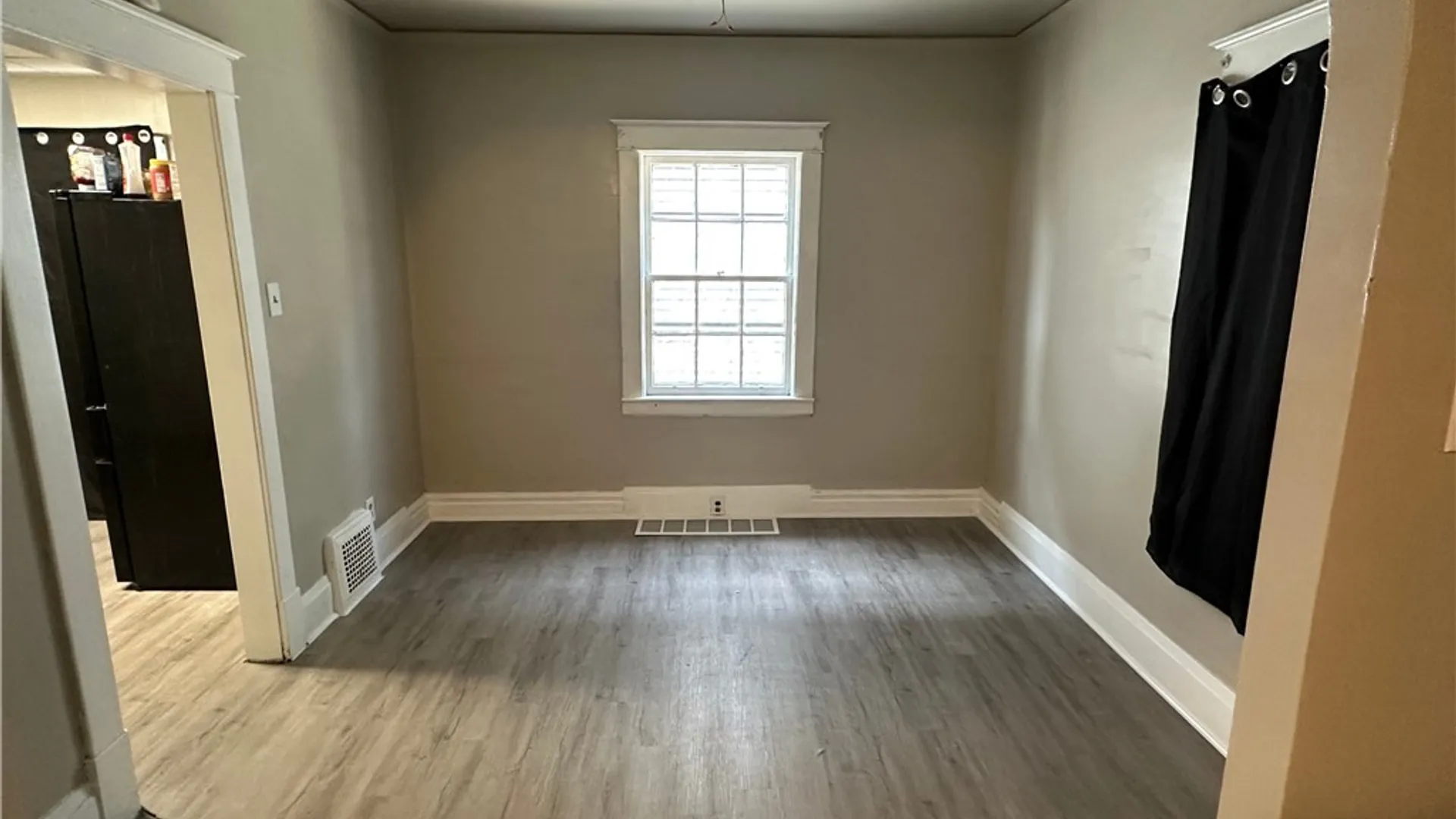 Property at 2247 Cleveland Avenue, Niagara Falls, NY 14305 6