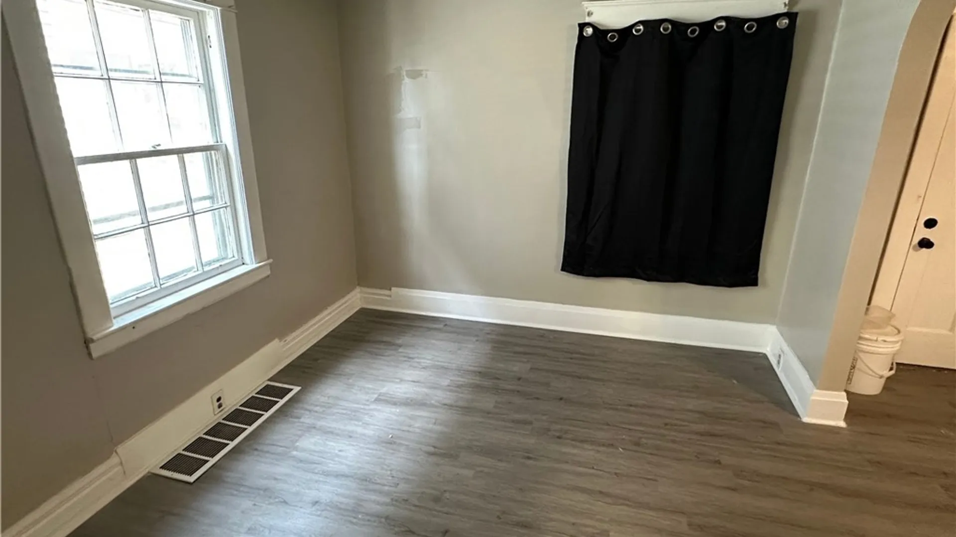 Property at 2247 Cleveland Avenue, Niagara Falls, NY 14305 7