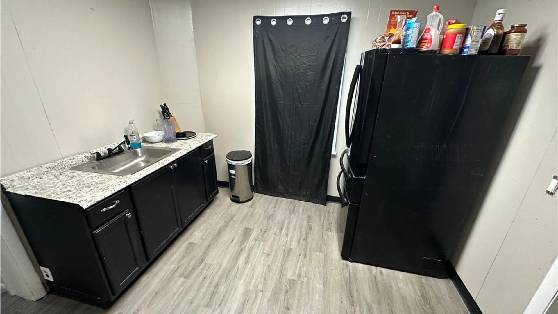 Property at 2247 Cleveland Avenue, Niagara Falls, NY 14305 9
