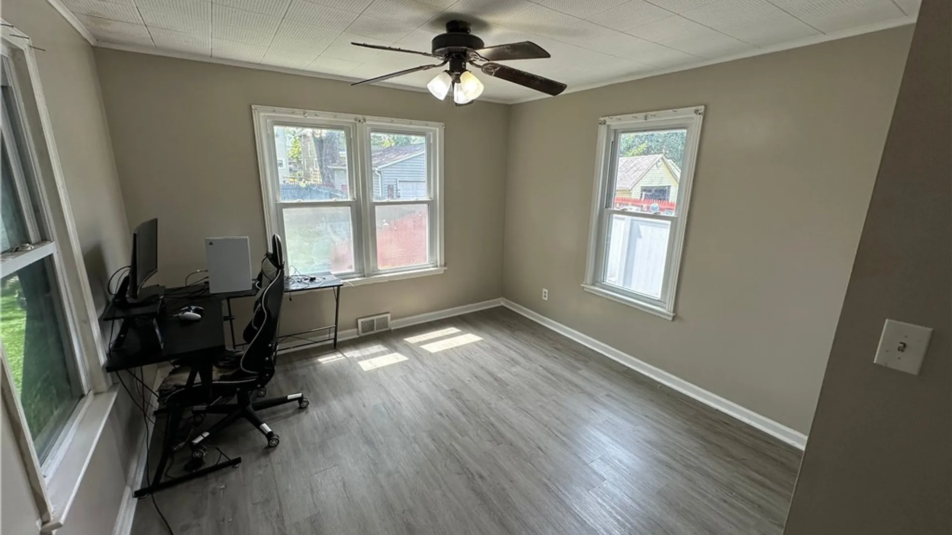 Property at 2247 Cleveland Avenue, Niagara Falls, NY 14305 11