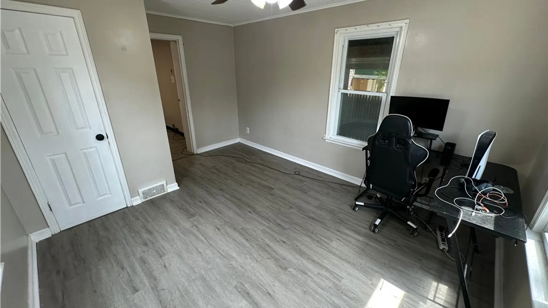 Property at 2247 Cleveland Avenue, Niagara Falls, NY 14305 12