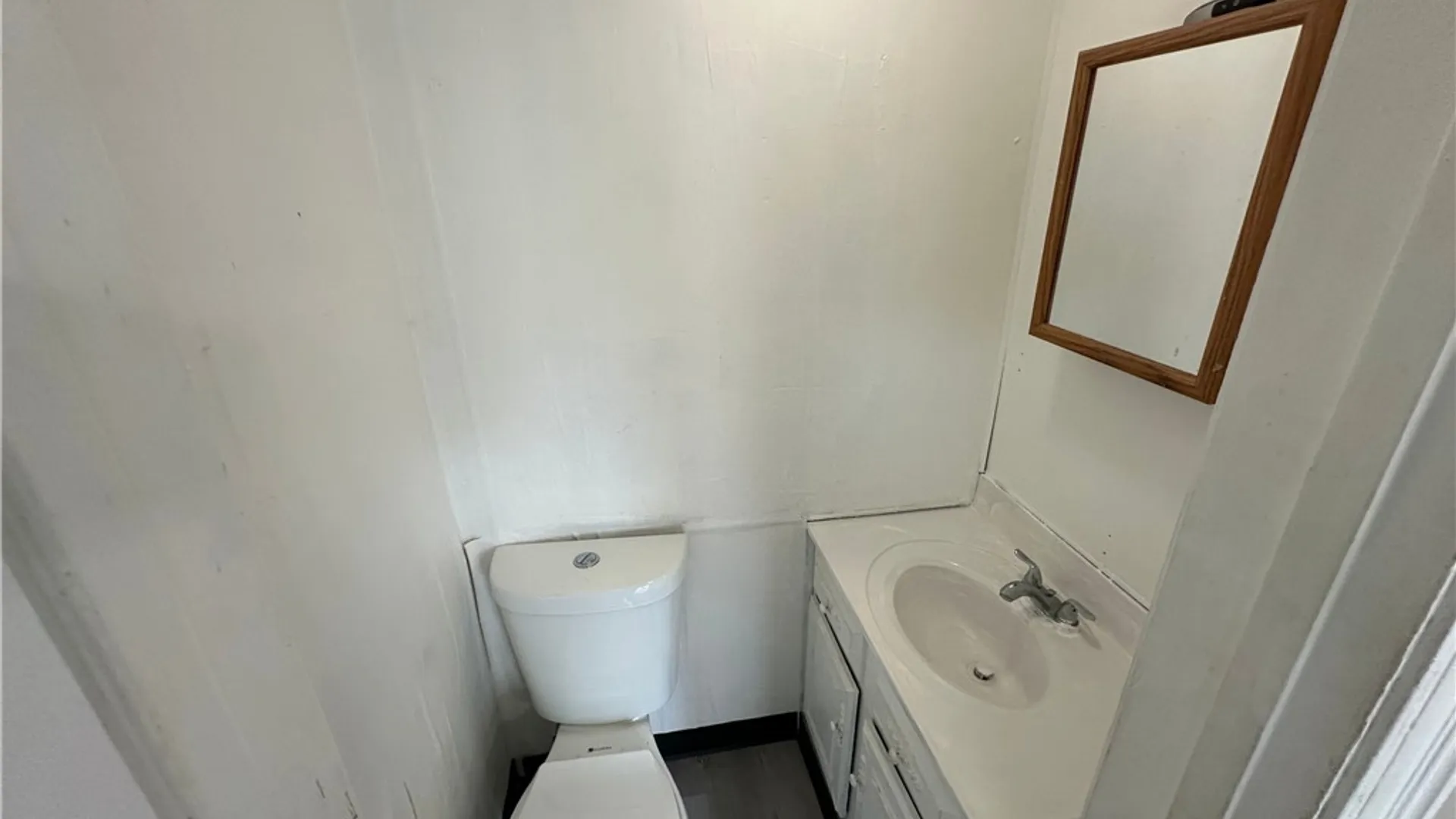 Property at 2247 Cleveland Avenue, Niagara Falls, NY 14305 13