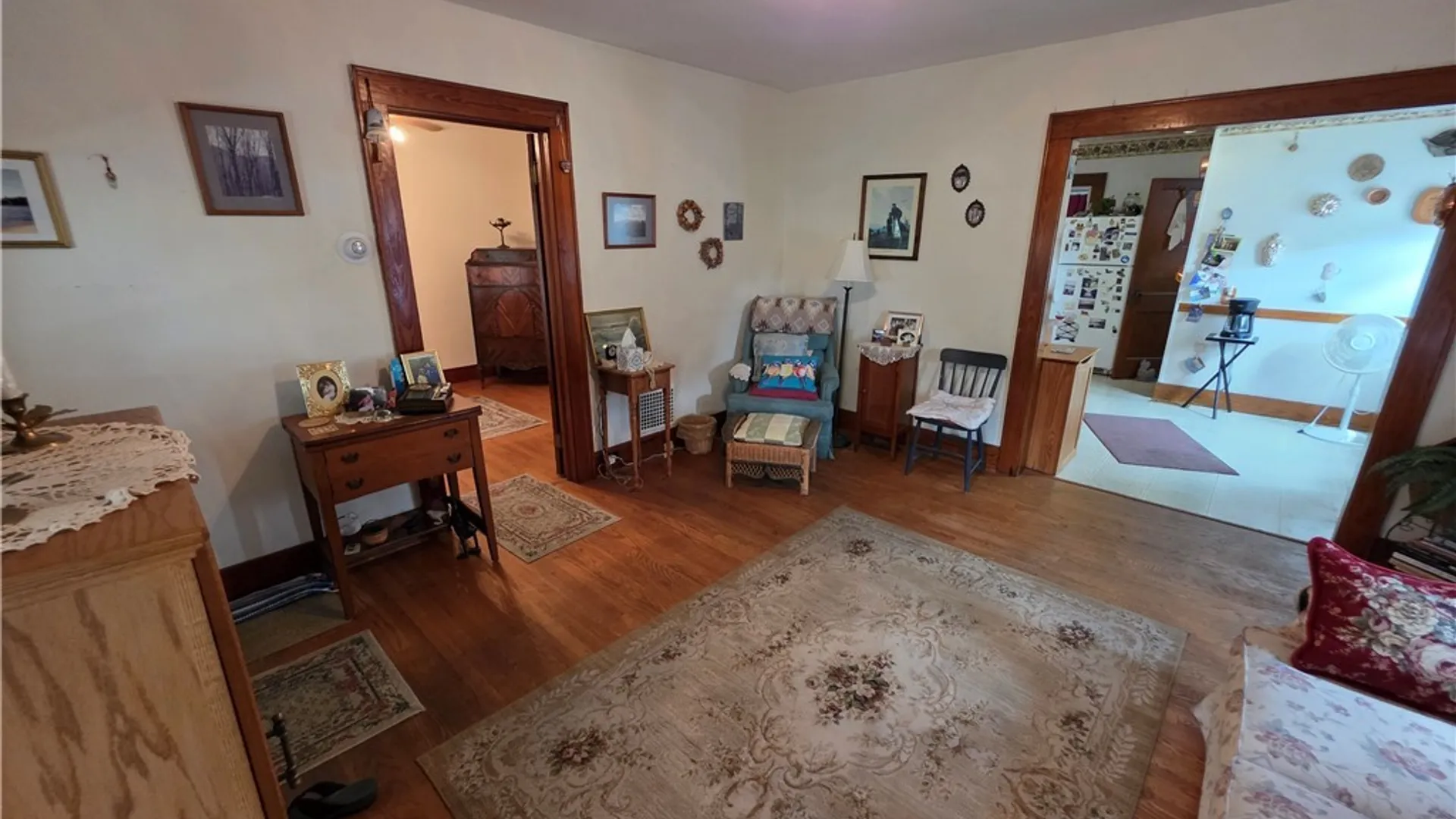 Property at 341 Cloveridge Drive, Syracuse, NY 13206 4