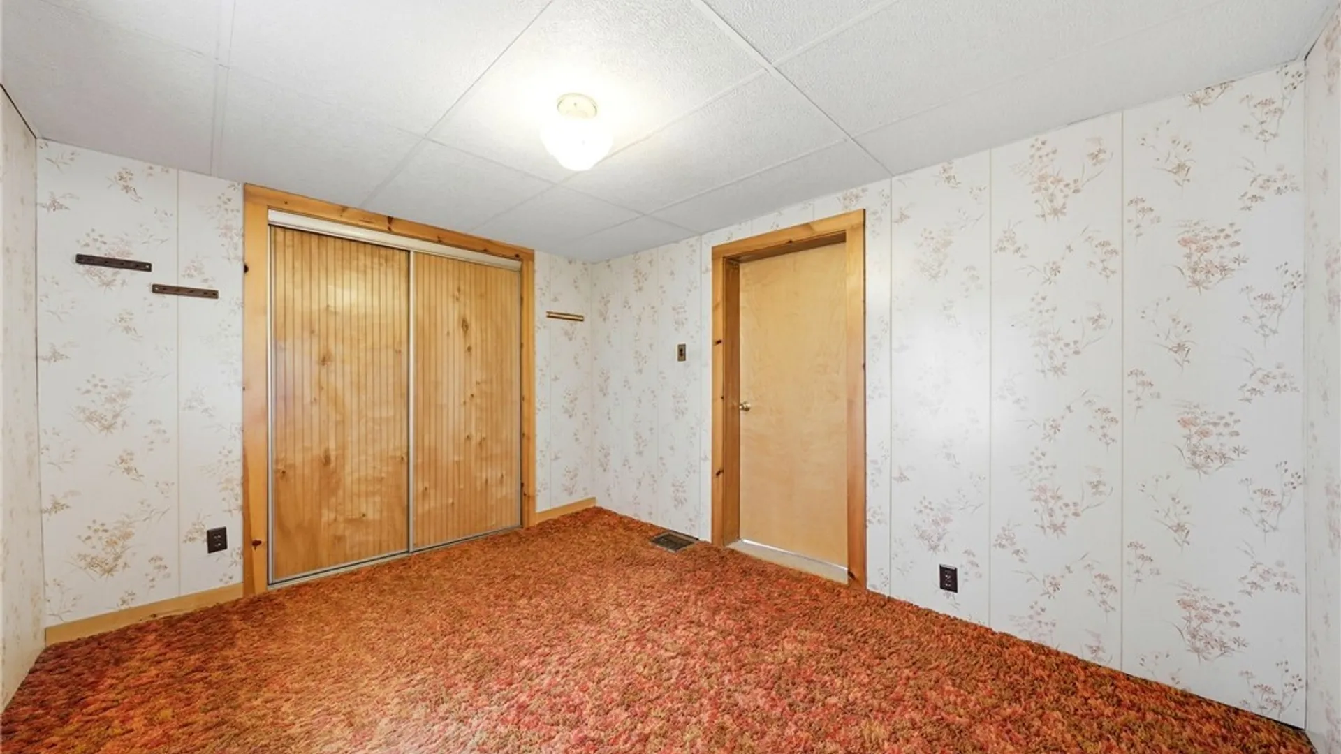 Property at 328 Walnut Street, Lockport City, NY 14094 26