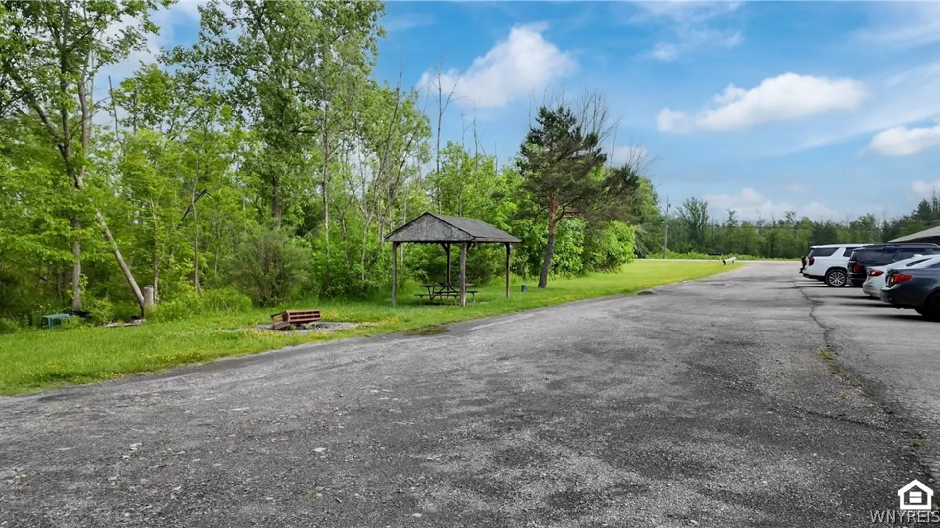 Property at 13904 Broadway, Alden, NY 14004 7