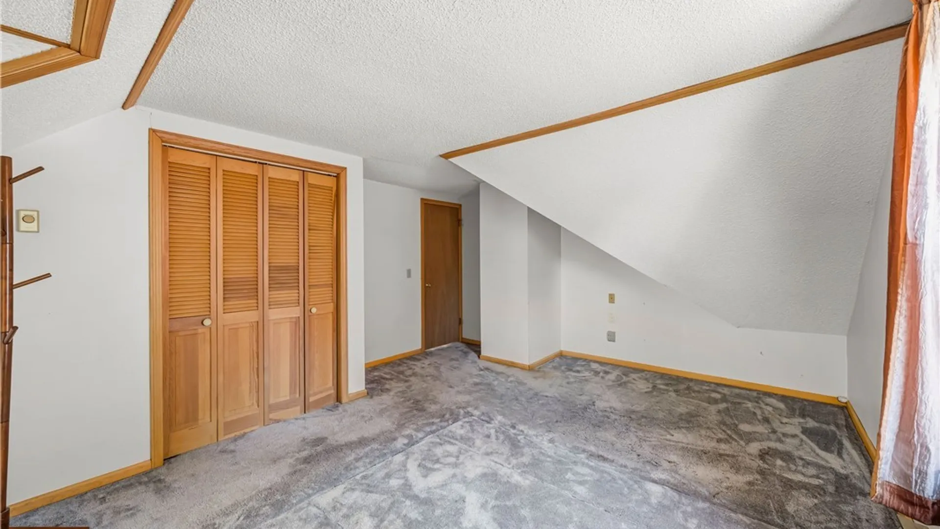 Property at 36 Godfrey Street, Buffalo, NY 14215 26
