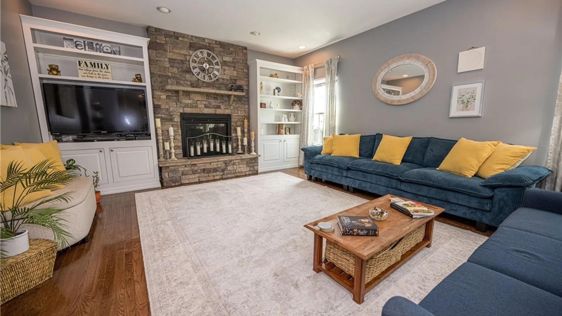 Property at 8 Adam Chris Drive, West Seneca, NY 14224 7