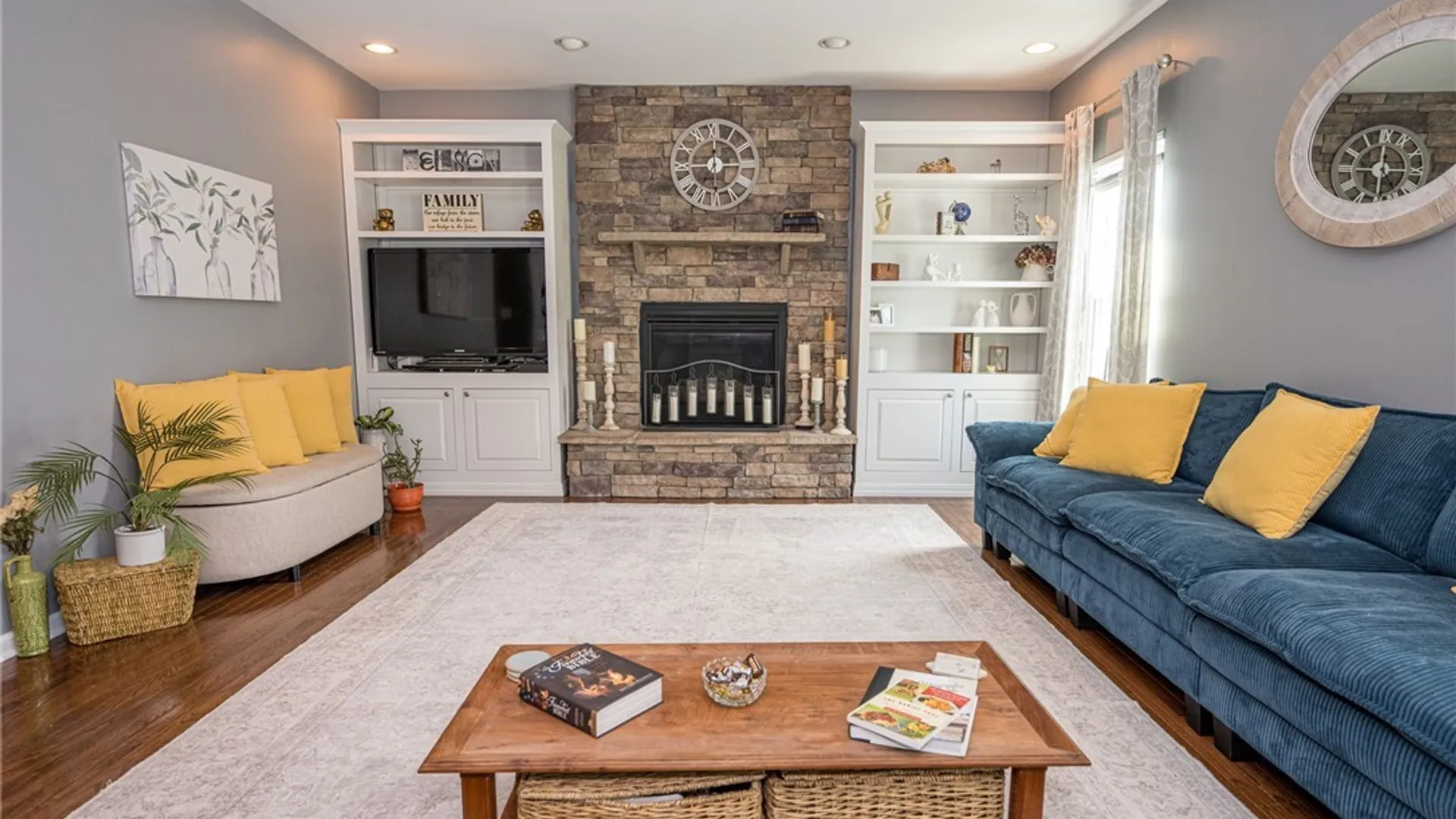 Property at 8 Adam Chris Drive, West Seneca, NY 14224 11