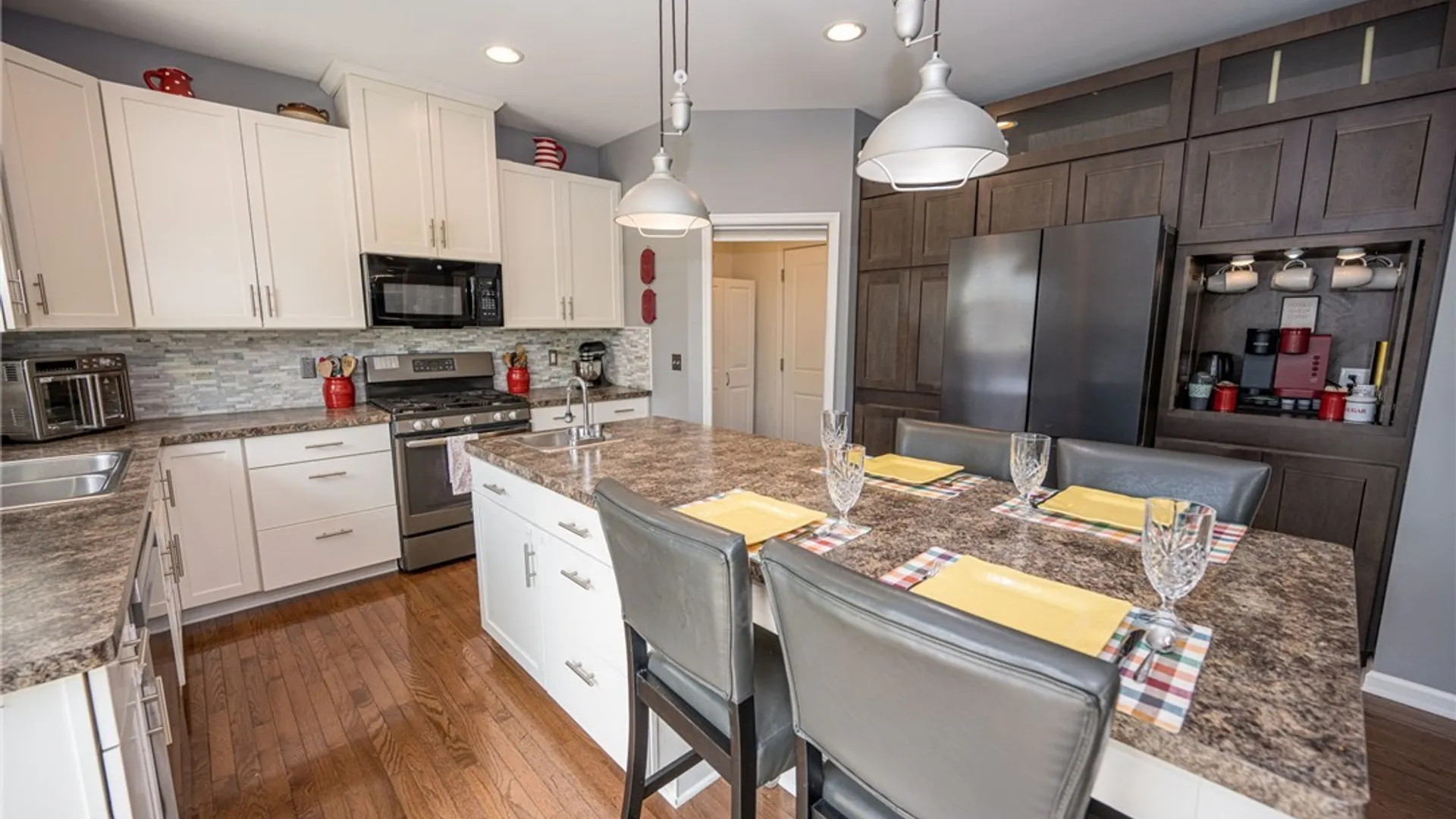 Property at 8 Adam Chris Drive, West Seneca, NY 14224 15