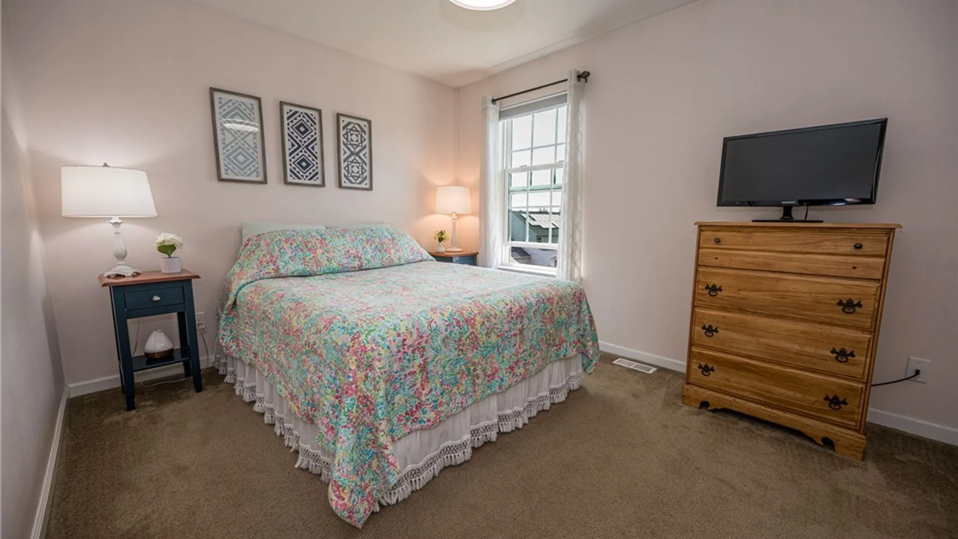 Property at 8 Adam Chris Drive, West Seneca, NY 14224 21