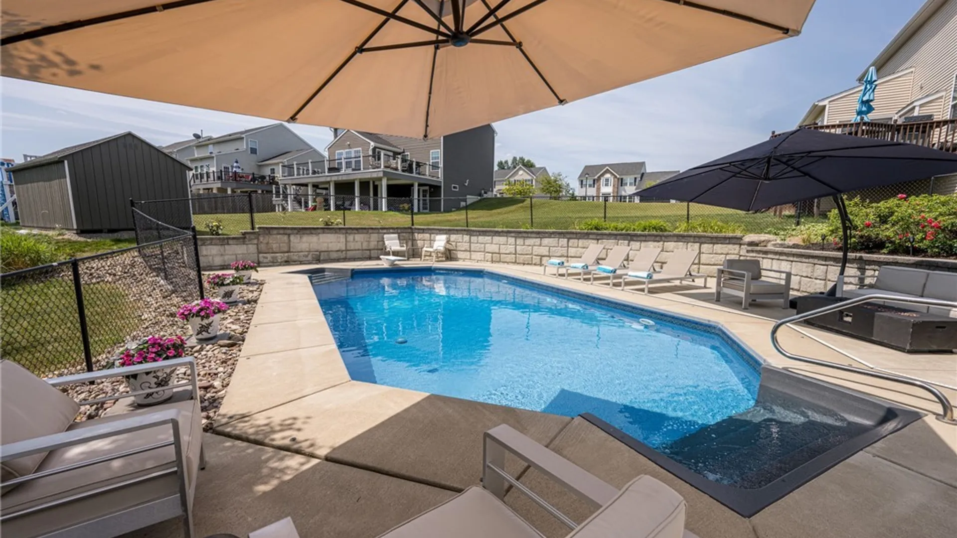 Property at 8 Adam Chris Drive, West Seneca, NY 14224 36
