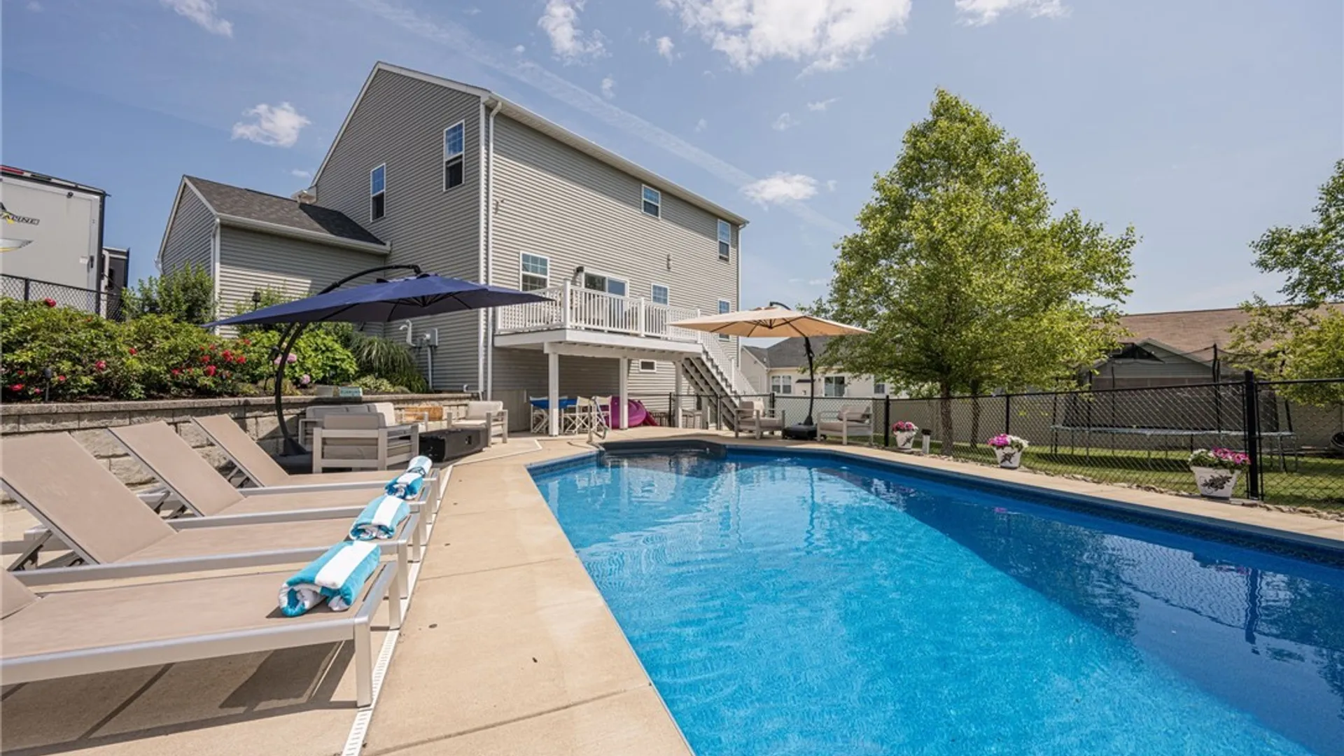 Property at 8 Adam Chris Drive, West Seneca, NY 14224 38