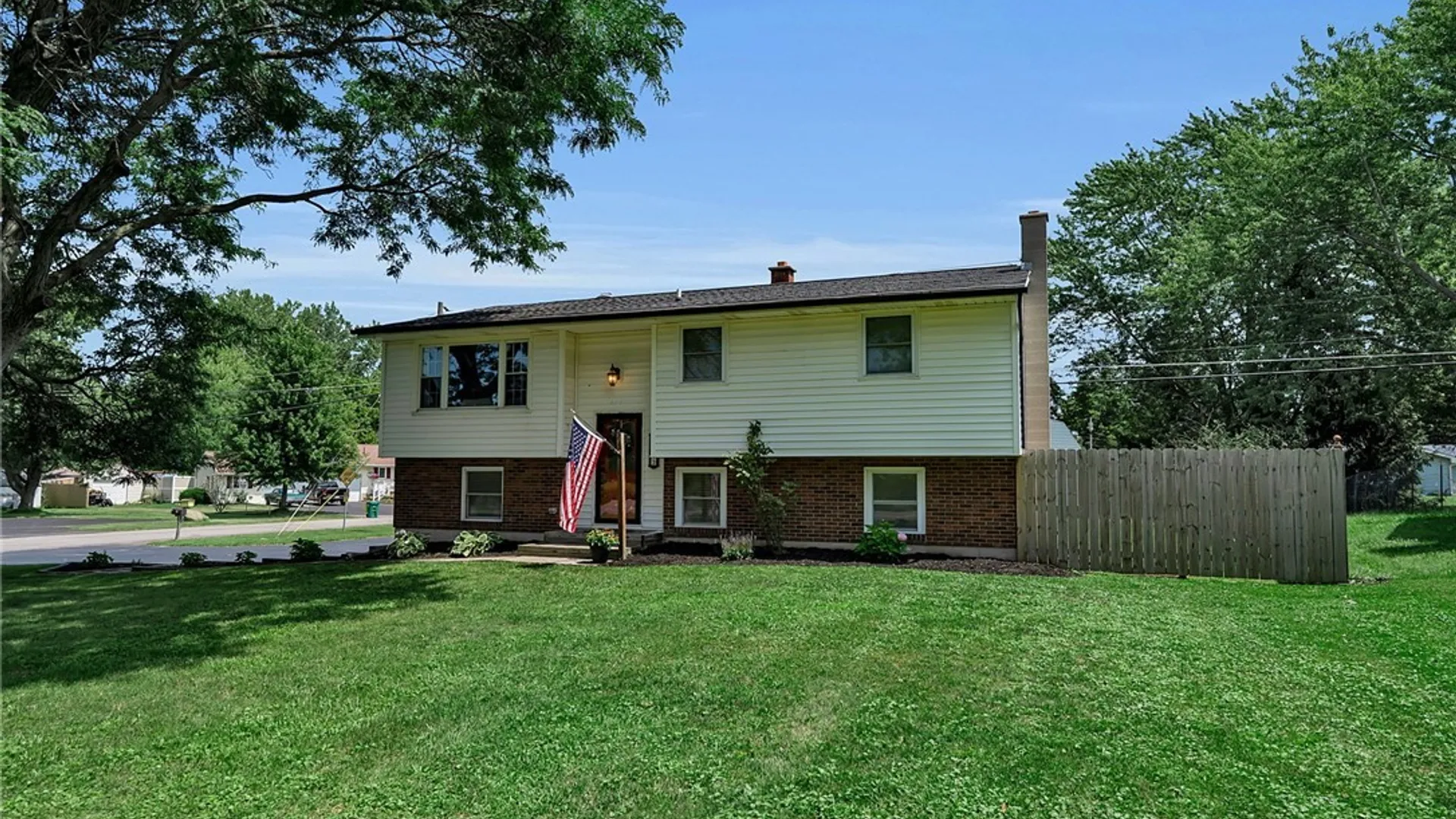 Property at 4493 Sunset Drive, Lockport Town, NY 14094 2
