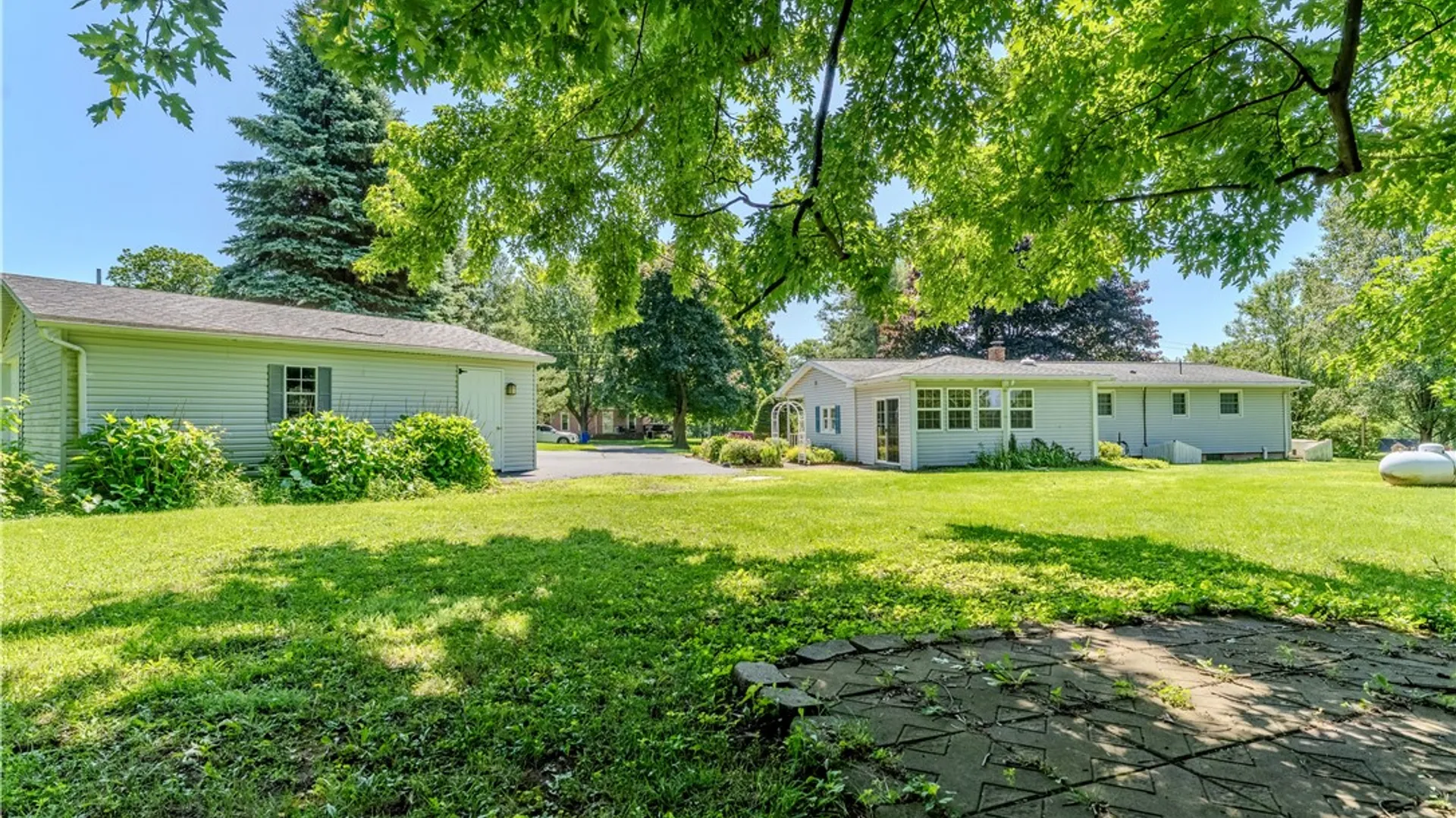 Property at 4126 Holley Byron Road, Clarendon, NY 14470 22