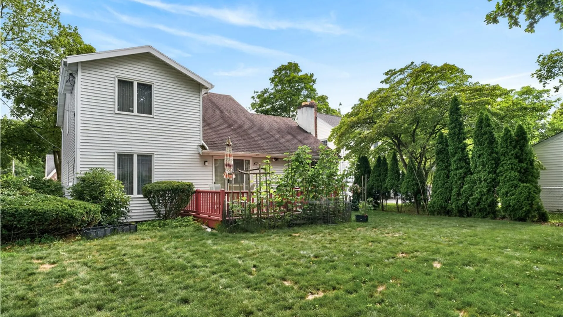 Property at 226 Somershire Drive, Irondequoit, NY 14617 4