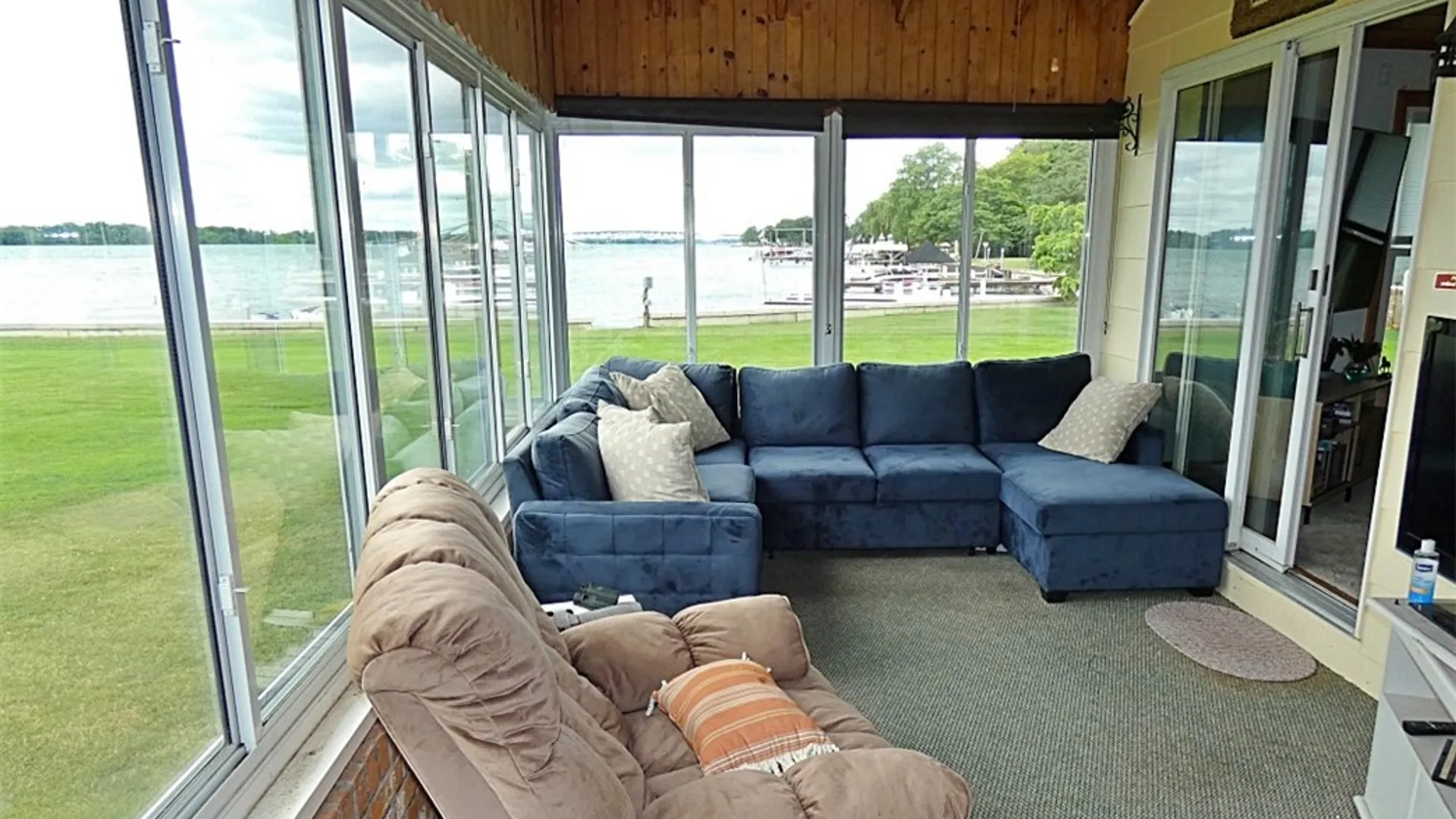 Property at 8641 Rivershore Drive, Niagara Falls, NY 14304 16