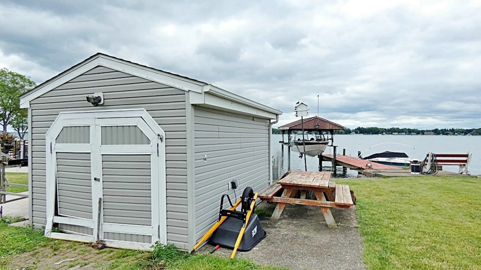 Property at 8641 Rivershore Drive, Niagara Falls, NY 14304 45