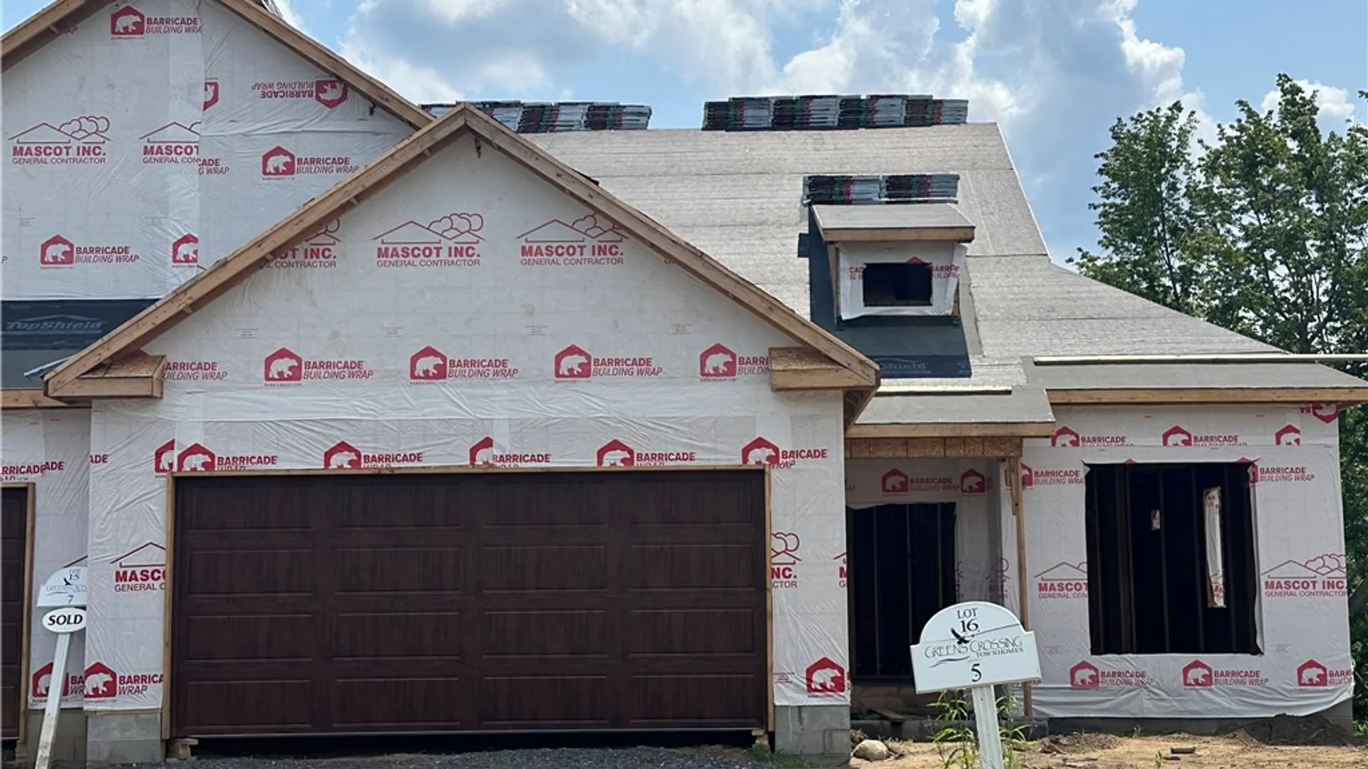 Property at 5 Eagle Hollow, Perinton, NY 14526 3