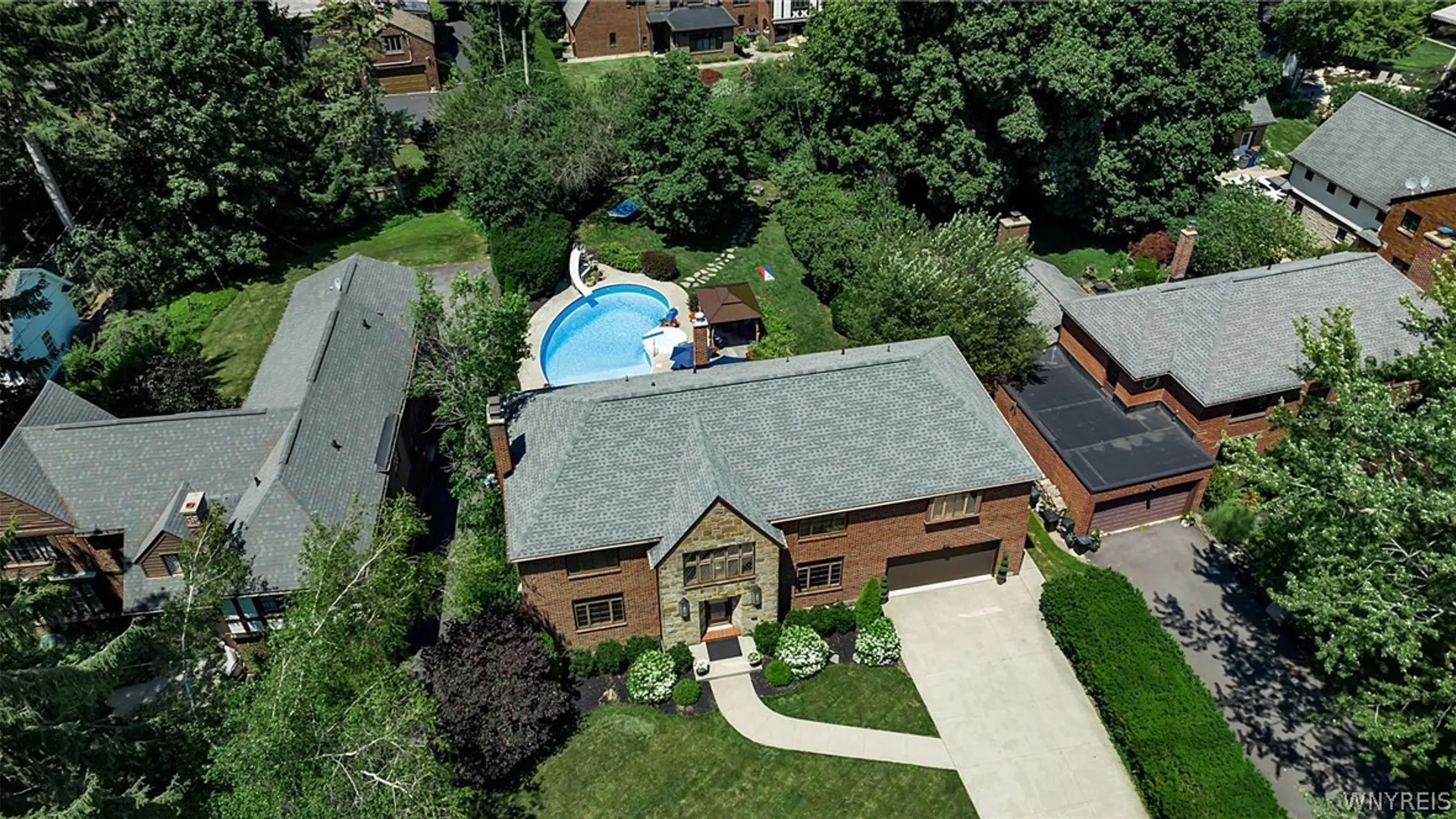 Property at 34 Audley End, Amherst, NY 14226 45