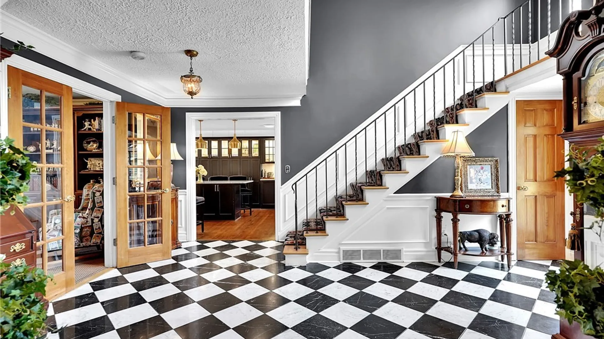 Property at 34 Audley End, Amherst, NY 14226 13