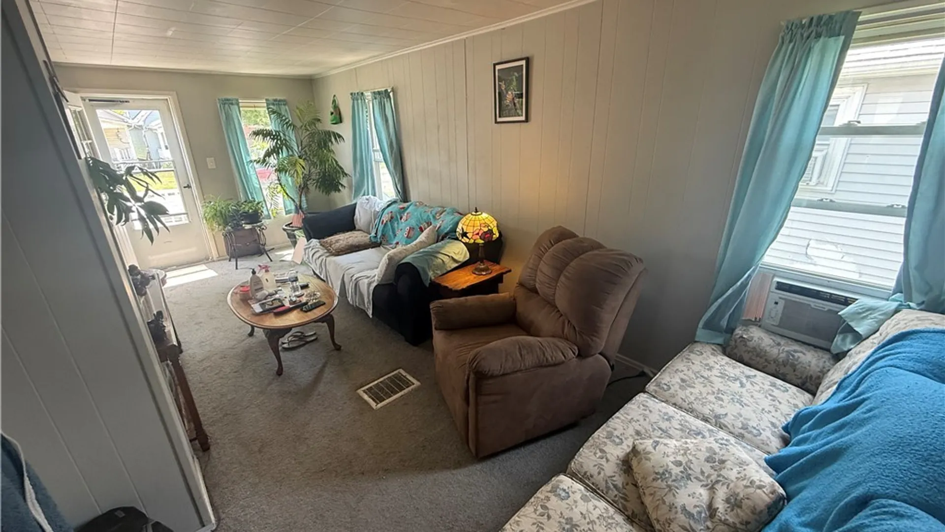 Property at 7210 Stephenson Avenue, Niagara Falls, NY 14304 5